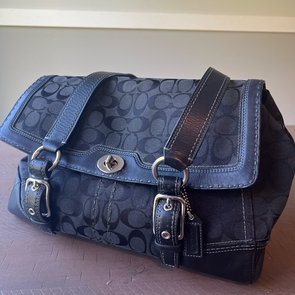 Vintage Coach satchel. - Picture 1 of 4